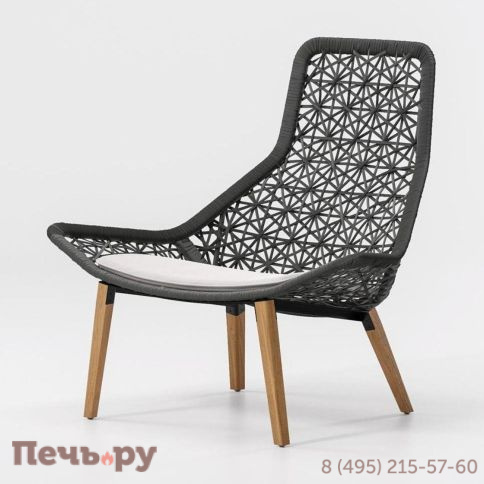 Кресло плетеное с подушкой Kettal Maia фото