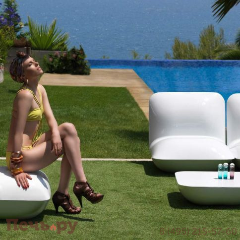 Пуф пластиковый Vondom Pillow Basic фото 5